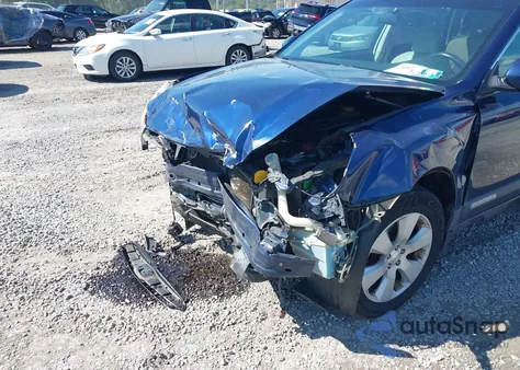 2011 Subaru Outback 2.5I Premium z USA, uszkodzony, nr VIN 4S4BRBCC8B3415077